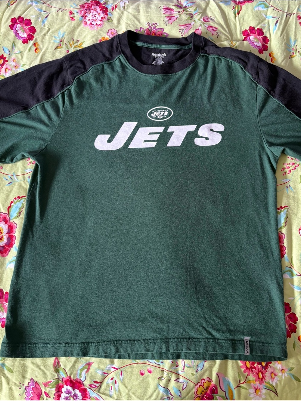 New York Jets x Reebok vintage Y2K green black raglan tee men’s large 29x21 EUC